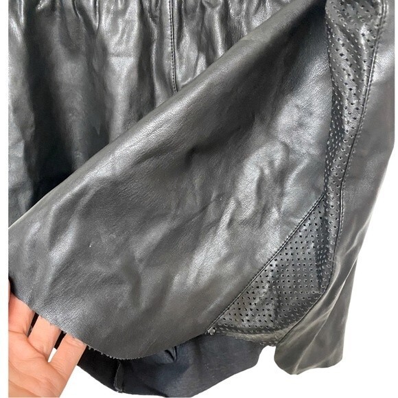 Forever 21 Faux Leather Mesh Side Cut-off Shorts - Picture 6 of 11